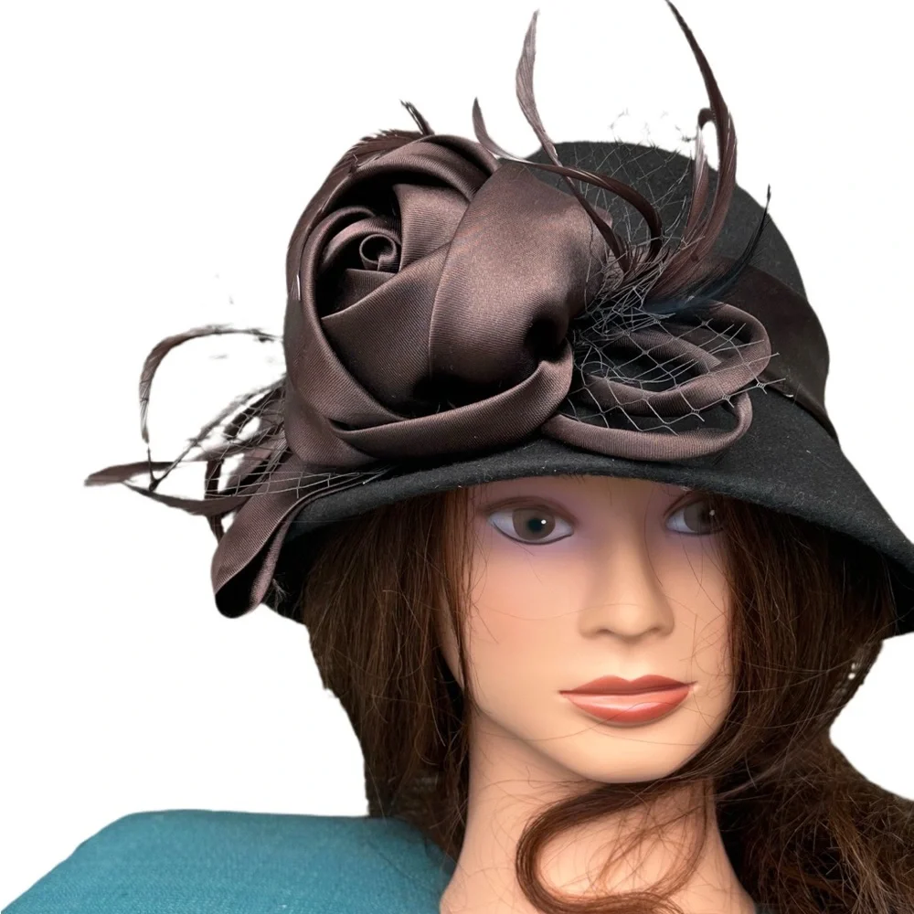100% WOOL FELT Cloche Hat with Brown Satin Rose and Feather Detail Pretty Easter - Picture 2 of 13